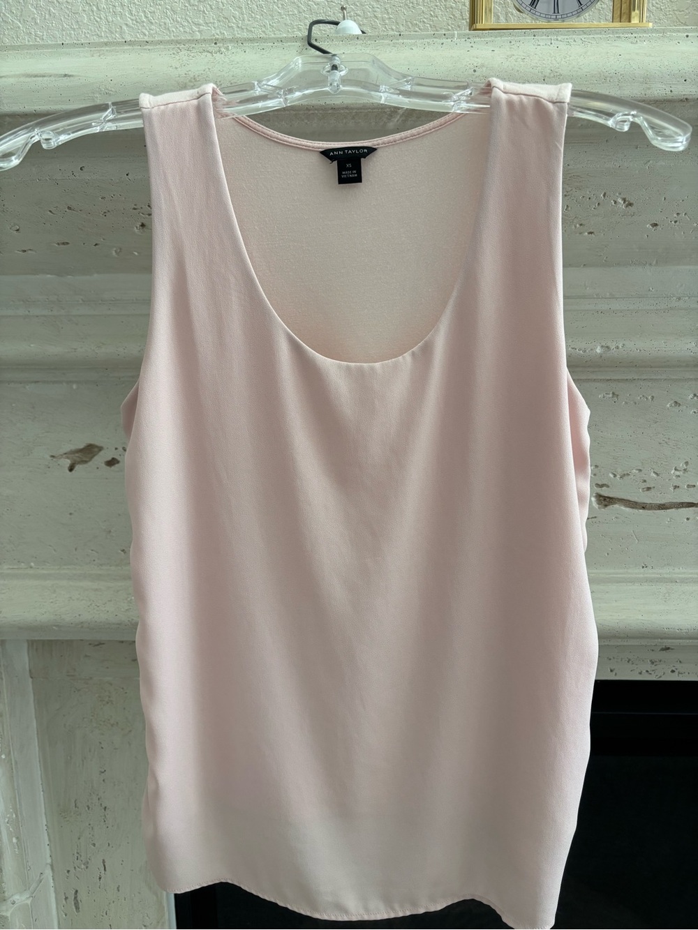 Ann Taylor Sleeveless Top